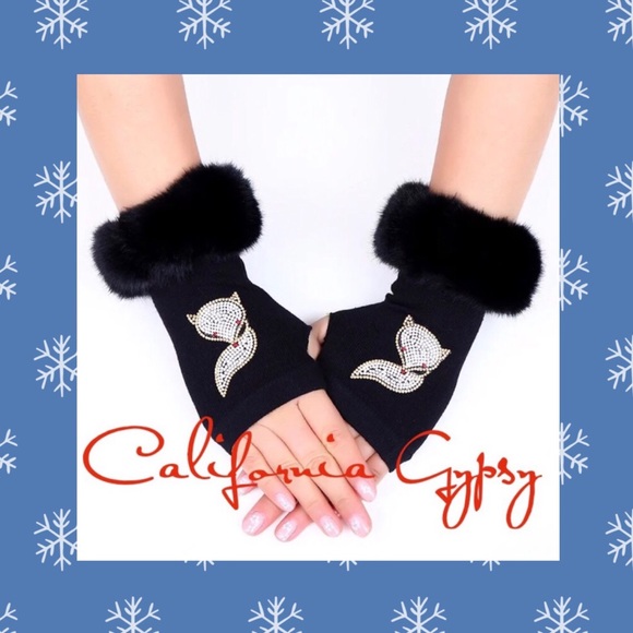 Fur Rhinestone Fox Gloves - Picture 2 of 4